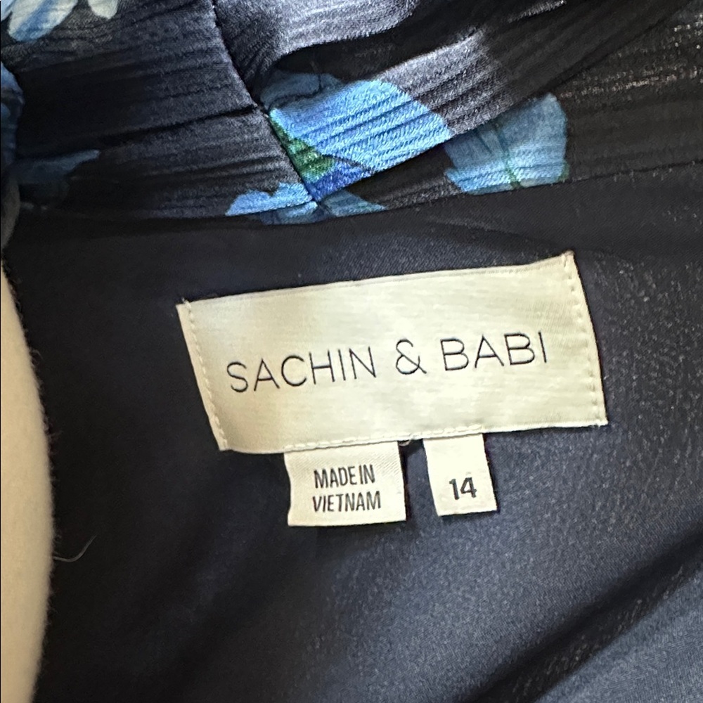 Sachin + Babi Kayla Crinkle Georgette One Shoulder Floral Gown in Blue EUC - Picture 11 of 14